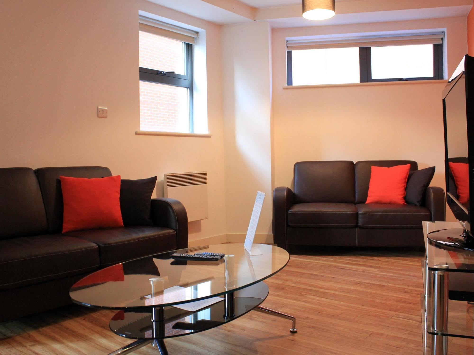 Atana Apartments Manchester Esterno foto